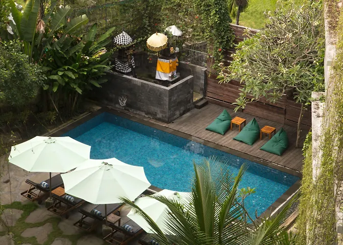 Grandmas Airport Hotel Kuta Lombok