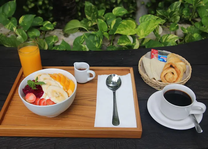 Grandmas Airport Hotel 3*